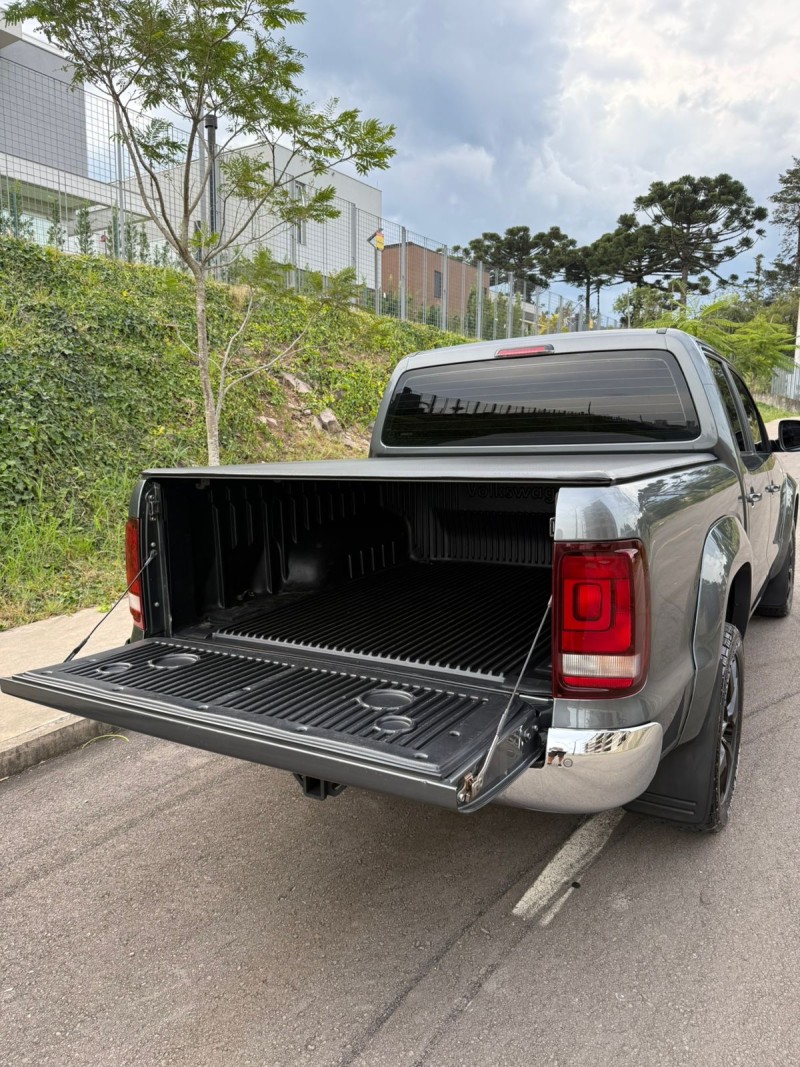 AMAROK 3.0 V6 TDI HIGHLINE CD DIESEL 4MOTION AUTOMÁTICO - 2022 - CAXIAS DO SUL