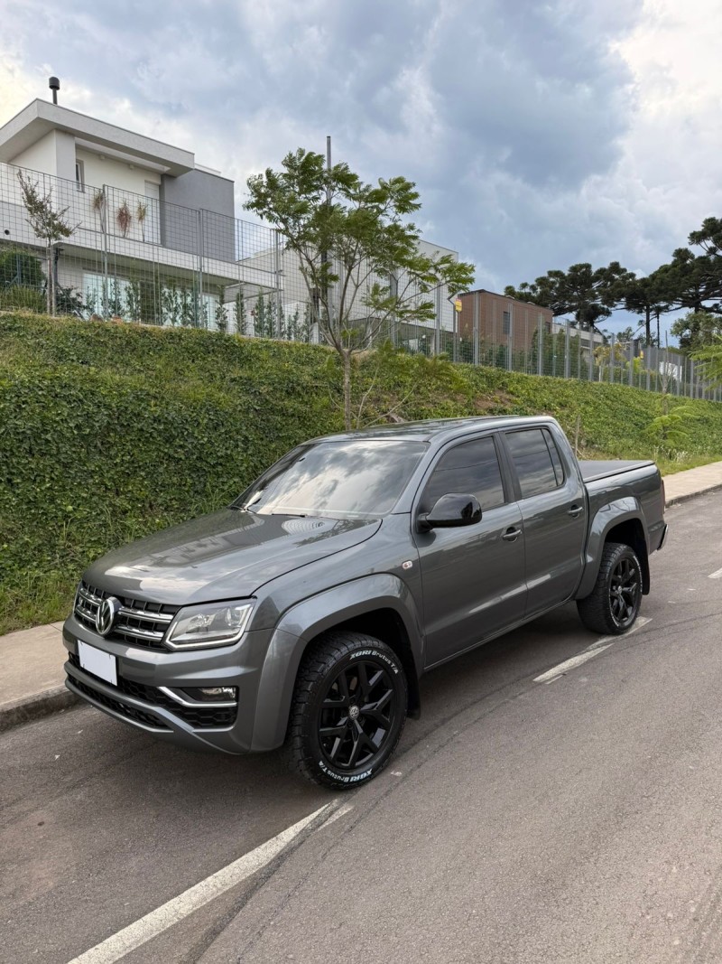 AMAROK 3.0 V6 TDI HIGHLINE CD DIESEL 4MOTION AUTOMÁTICO - 2022 - CAXIAS DO SUL
