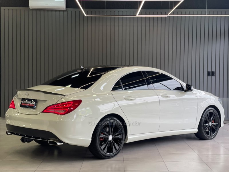 CLA 200 1.6 URBAN 16V FLEX 4P AUTOMÁTICO - 2015 - DOIS IRMãOS