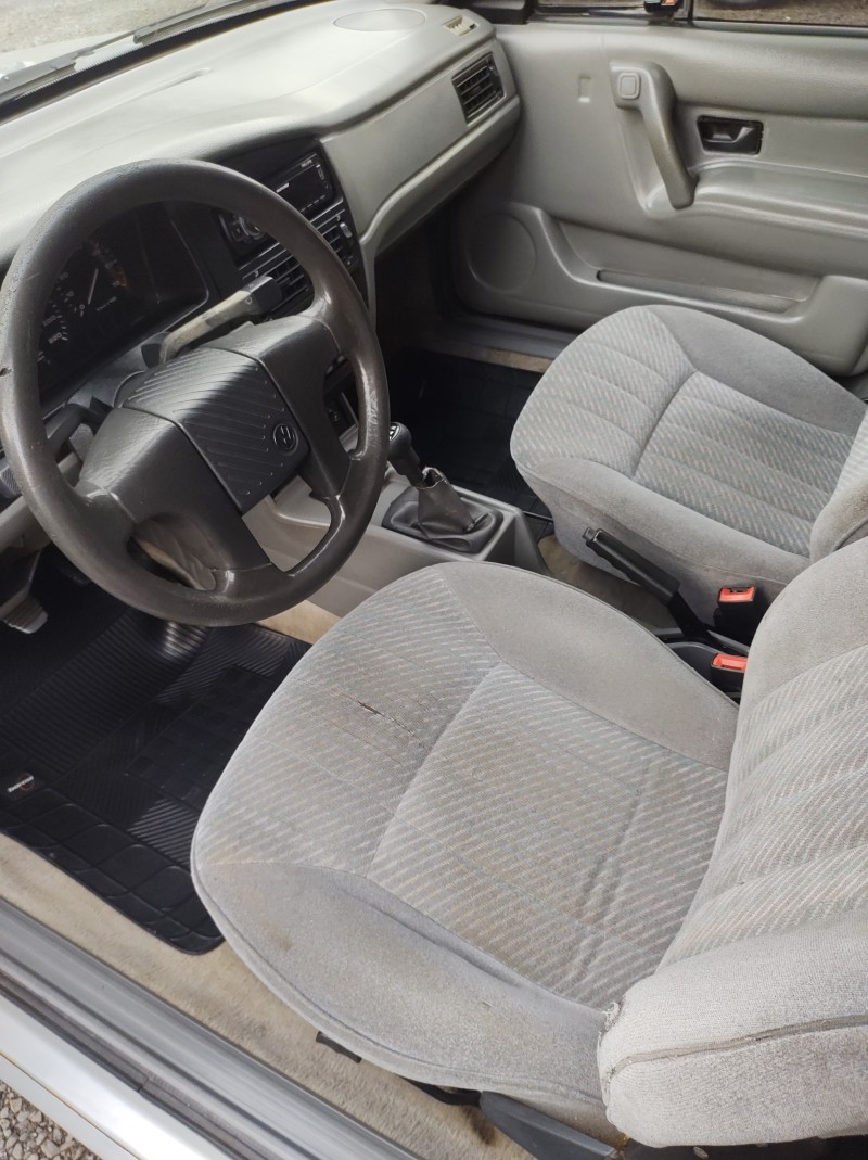 SANTANA 2.0 GLS 8V GASOLINA 4P MANUAL - 1992 - VALE REAL