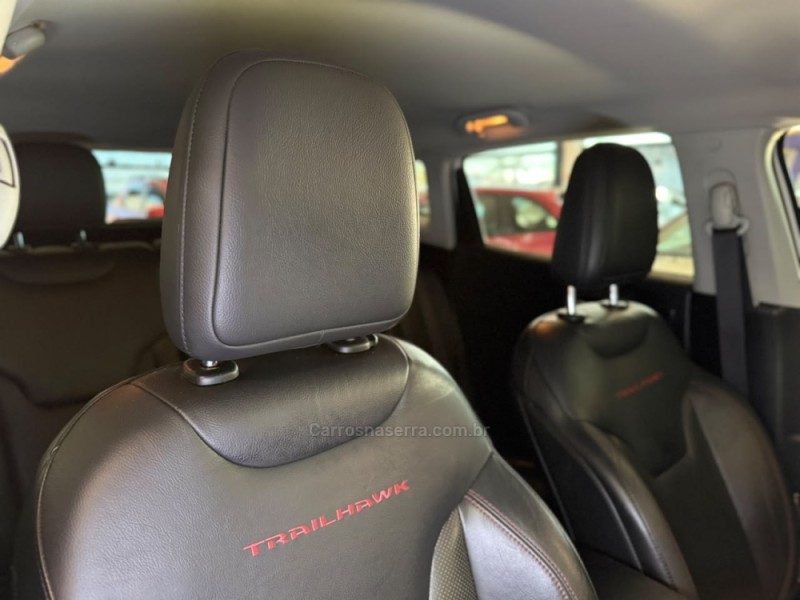 COMPASS 2.0 16V DIESEL TRAILHAWK 4X4 AUTOMÁTICO - 2018 - SãO LEOPOLDO
