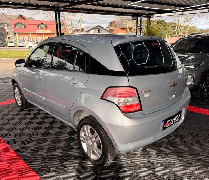 AGILE 1.4 MPFI LTZ 8V FLEX 4P MANUAL - 2010 - CANELA