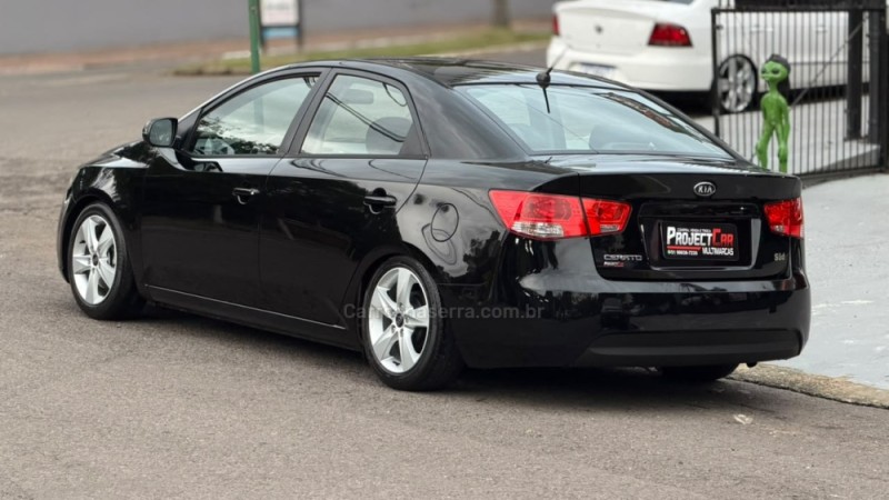 CERATO 1.6 EX3 SEDAN 16V GASOLINA 4P MANUAL - 2013 - NOVO HAMBURGO