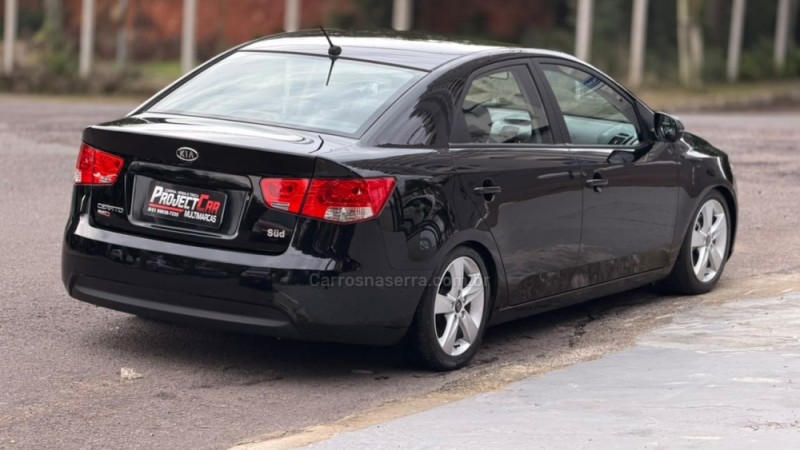 CERATO 1.6 EX3 SEDAN 16V GASOLINA 4P MANUAL - 2013 - NOVO HAMBURGO