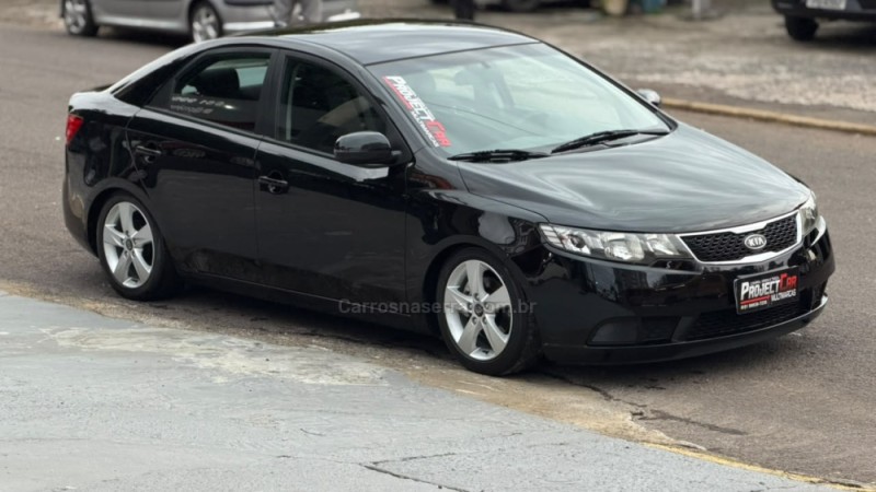 CERATO 1.6 EX3 SEDAN 16V GASOLINA 4P MANUAL - 2013 - NOVO HAMBURGO