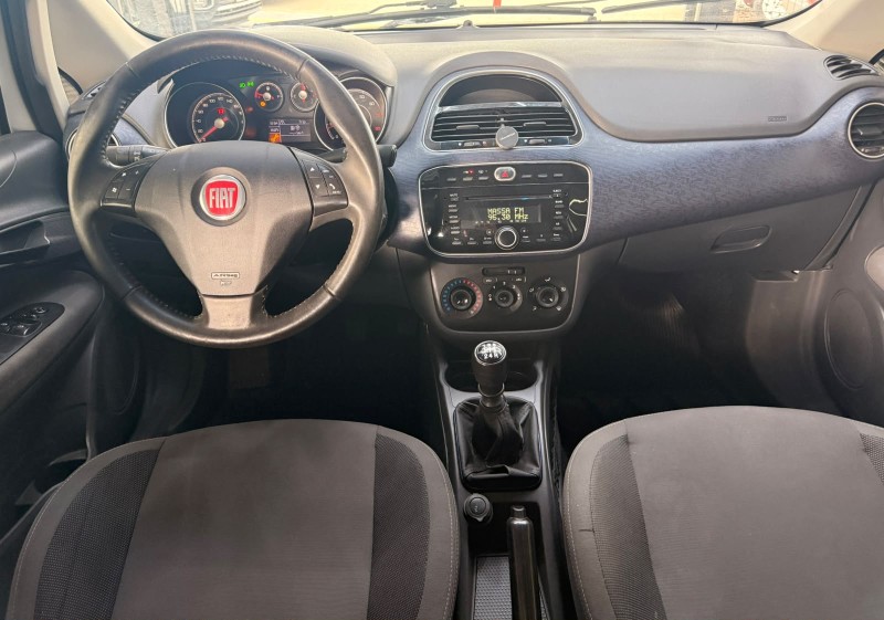 PUNTO 1.4 ATTRACTIVE 8V FLEX 4P MANUAL - 2014 - CANELA
