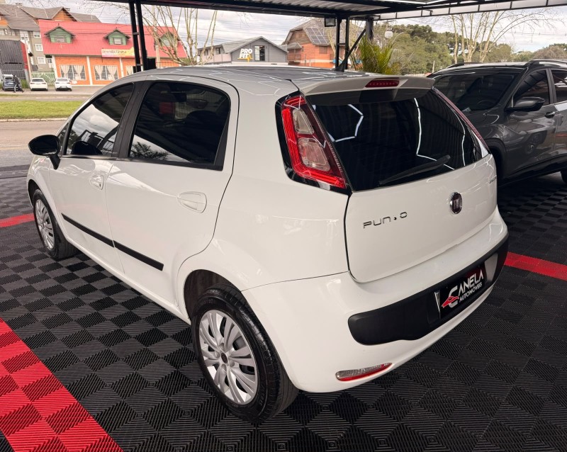 PUNTO 1.4 ATTRACTIVE 8V FLEX 4P MANUAL - 2014 - CANELA