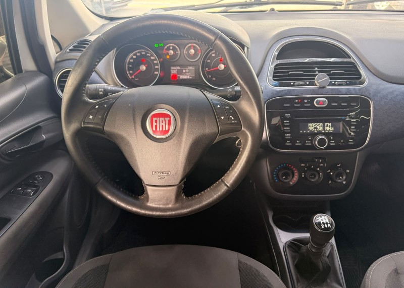 PUNTO 1.4 ATTRACTIVE 8V FLEX 4P MANUAL - 2014 - CANELA