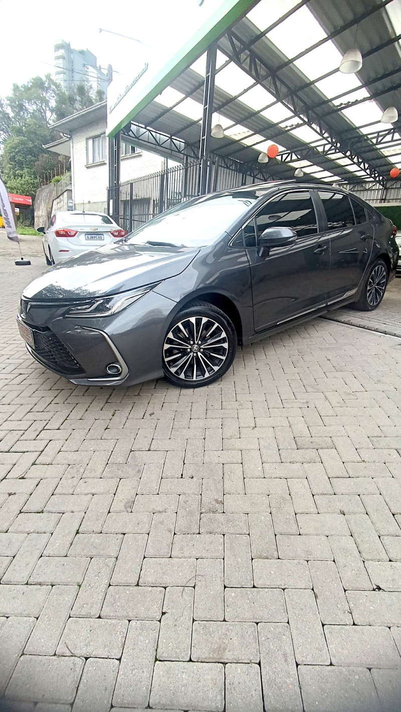 COROLLA 2.0 ALTIS PREMIUM 16V FLEX 4P AUTOMÁTICO - 2024 - CAXIAS DO SUL