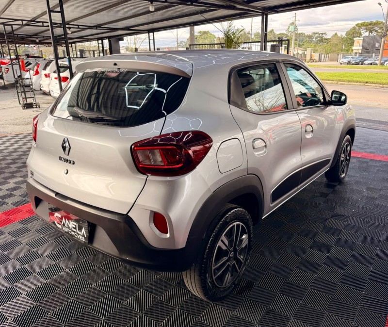 KWID 1.0 12V SCE FLEX INTENSE MANUAL - 2023 - CANELA