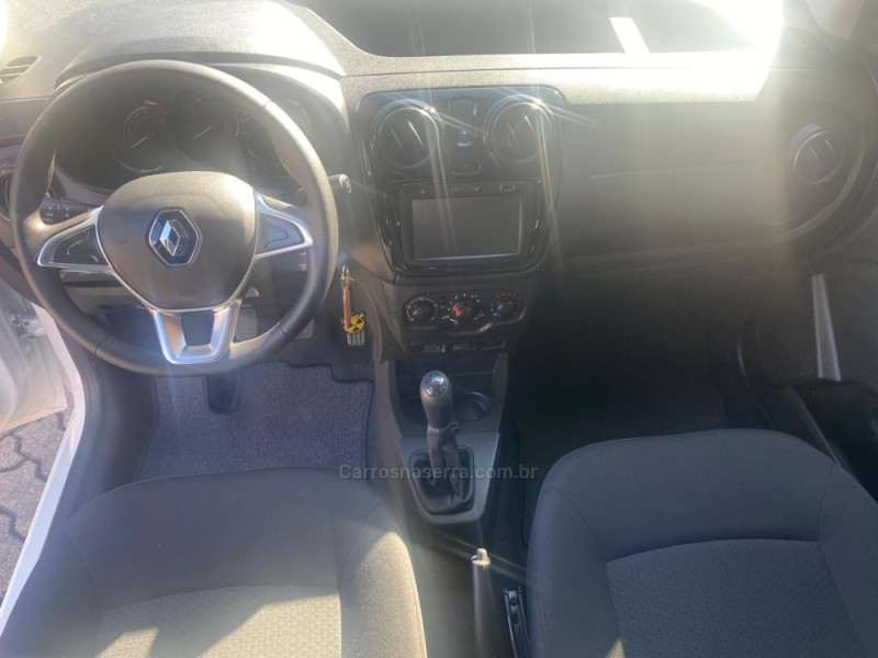 KANGOO 1.6 ADVANCED 16V FLEX 4P MANUAL - 2026 - LAJEADO