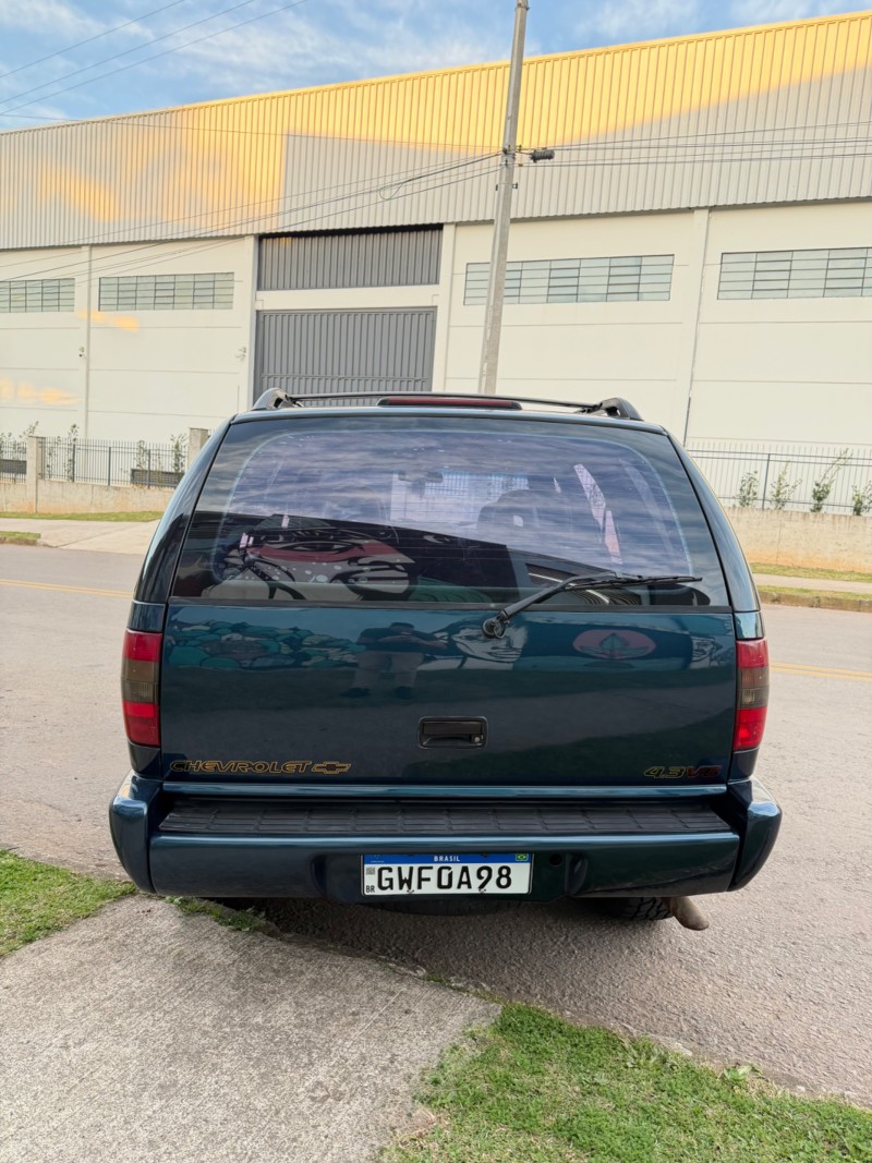 BLAZER 4.3 SFI DLX EXECUTIVE 4X4 V6 12V GASOLINA 4P AUTOMÁTICO - 1999 - CAXIAS DO SUL
