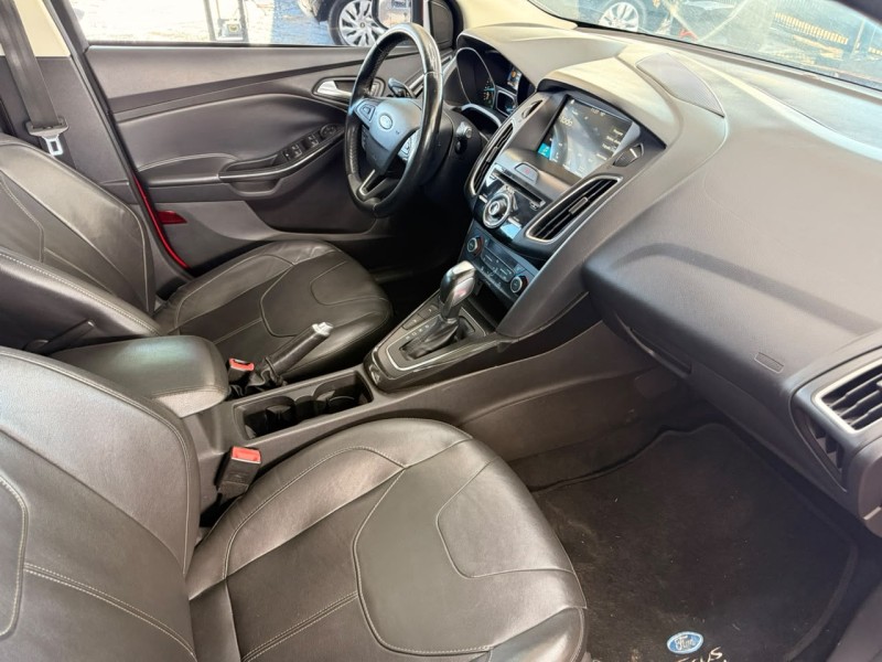 FOCUS 2.0 TITANIUM HATCH 16V FLEX 4P AUTOMÁTICO - 2017 - CANELA