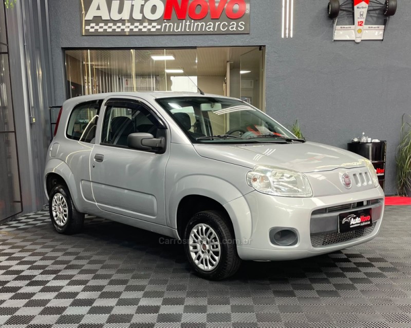 UNO 1.0 VIVACE 8V FLEX 2P MANUAL - 2014 - VACARIA