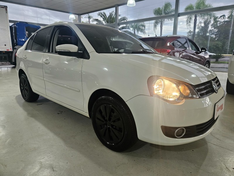 Volkswagen Polo 1.6 MI 2014