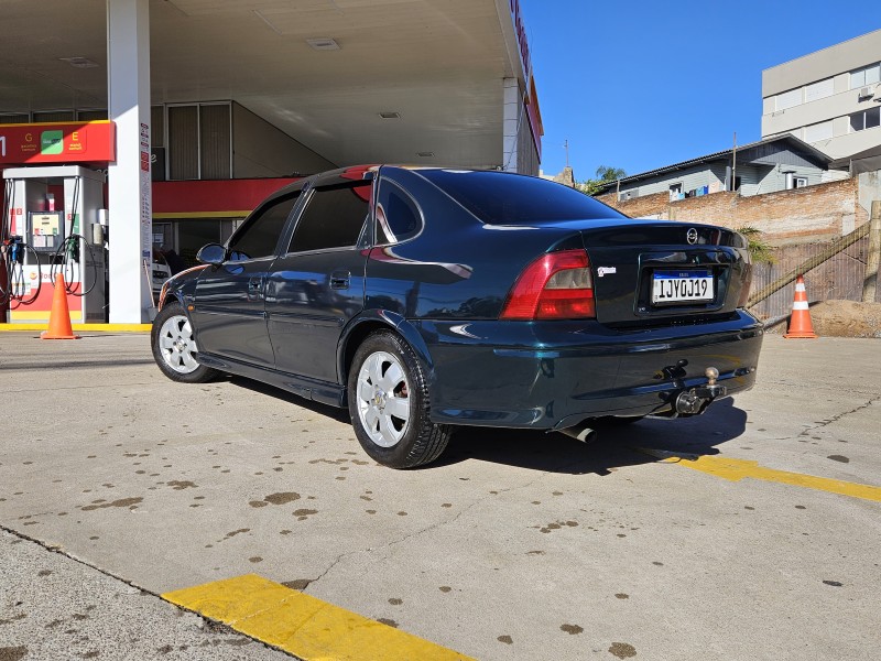 VECTRA 2.2 MPFI GLS 8V GASOLINA 4P MANUAL - 2001 - CAXIAS DO SUL