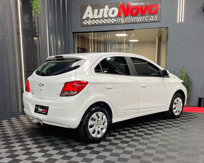 ONIX 1.4 MPFI LT 8V FLEX 4P MANUAL - 2016 - VACARIA