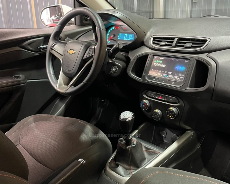 ONIX 1.4 MPFI LT 8V FLEX 4P MANUAL - 2016 - VACARIA