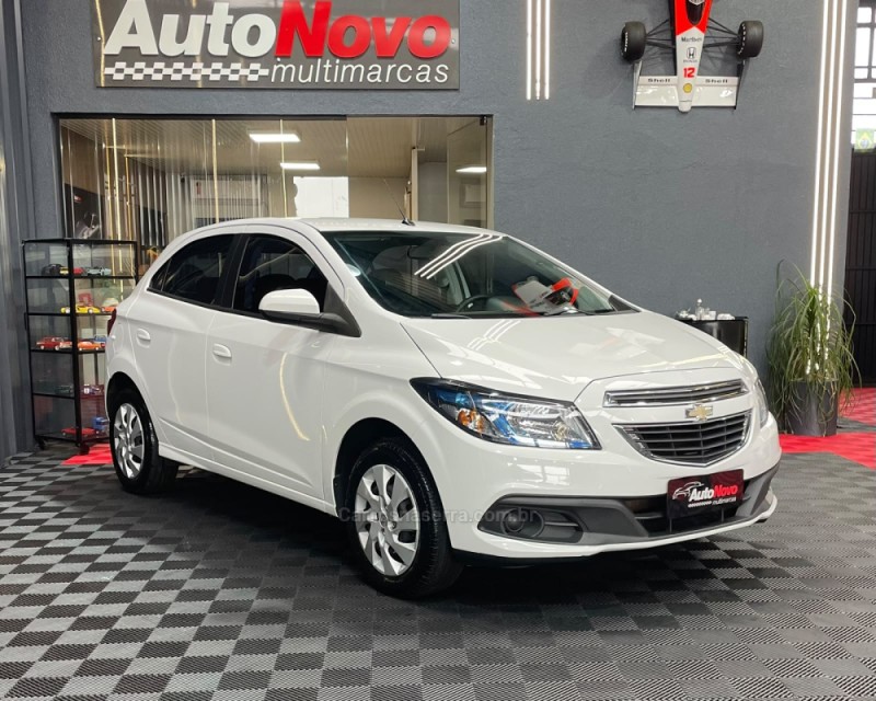 ONIX 1.4 MPFI LT 8V FLEX 4P MANUAL - 2016 - VACARIA