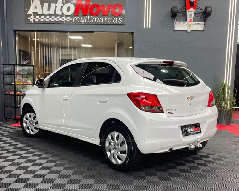 ONIX 1.4 MPFI LT 8V FLEX 4P MANUAL - 2016 - VACARIA
