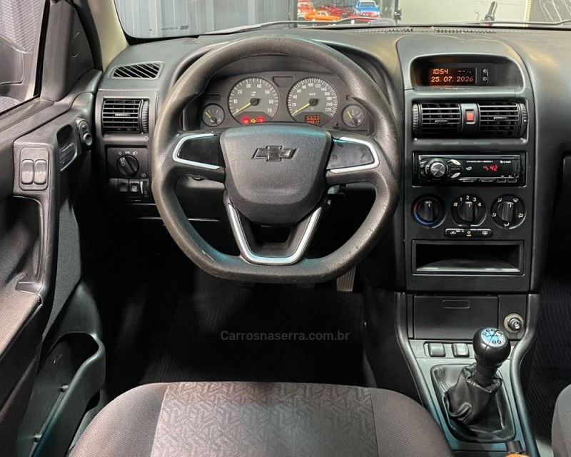 ASTRA 2.0 MPFI ADVANTAGE 8V FLEX 2P MANUAL - 2006 - VACARIA