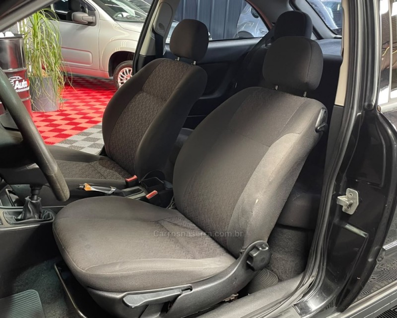ASTRA 2.0 MPFI ADVANTAGE 8V FLEX 2P MANUAL - 2006 - VACARIA