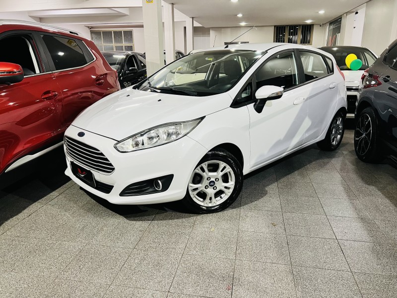 fiesta 1.5 s hatch 16v flex 4p manual 2014 caxias do sul