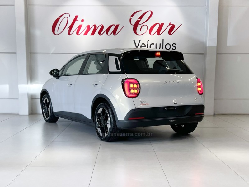 AION UT PREMIUM 44.1 KW ELÉTRICO 4P AUTOMÁTICO - 2027 - FLORES DA CUNHA