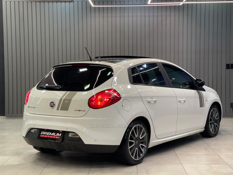BRAVO 1.8 SPORTING 16V FLEX 4P MANUAL - 2013 - DOIS IRMãOS