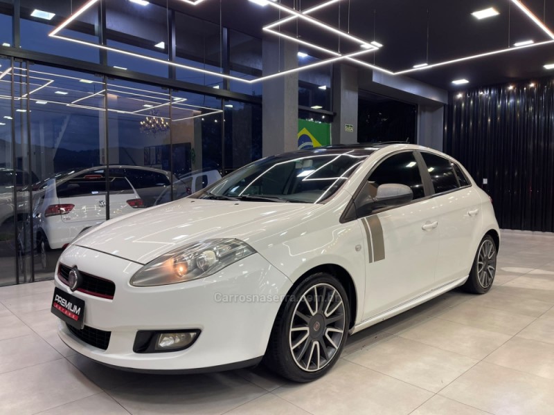 BRAVO 1.8 SPORTING 16V FLEX 4P MANUAL - 2013 - DOIS IRMãOS