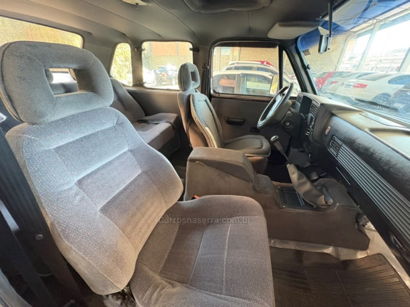D20 4.0 CUSTOM S CD 8V DIESEL 2P MANUAL - 1993 - CAXIAS DO SUL