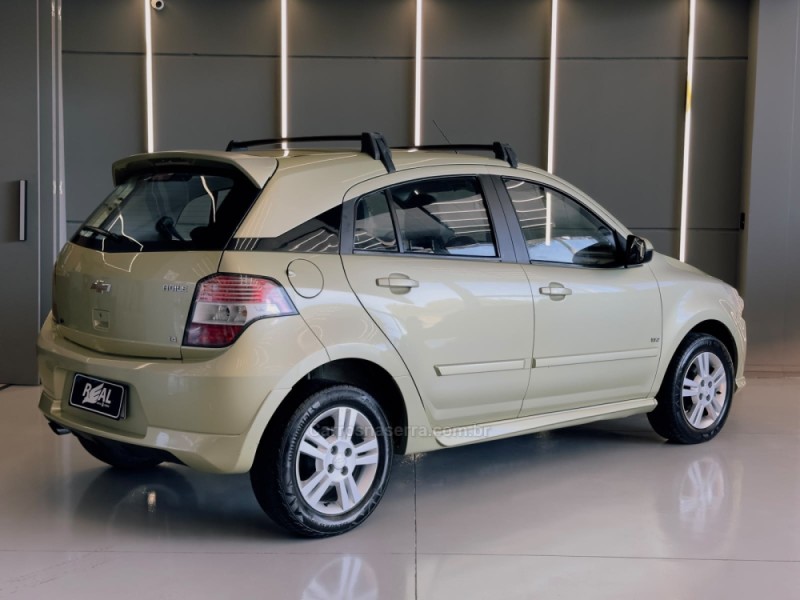 AGILE 1.4 MPFI LTZ 8V FLEX 4P MANUAL - 2010 - SAPIRANGA