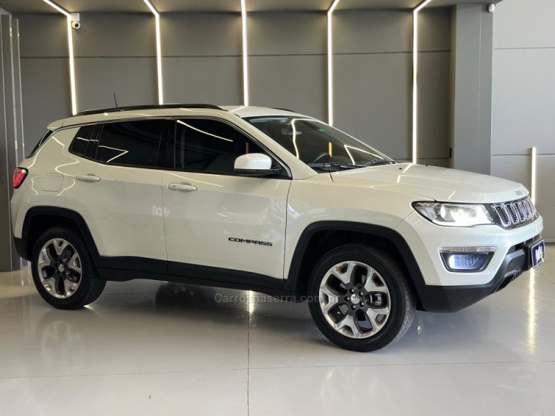 COMPASS 2.0 16V DIESEL LONGITUDE 4X4 AUTOMÁTICO - 2019 - SAPIRANGA