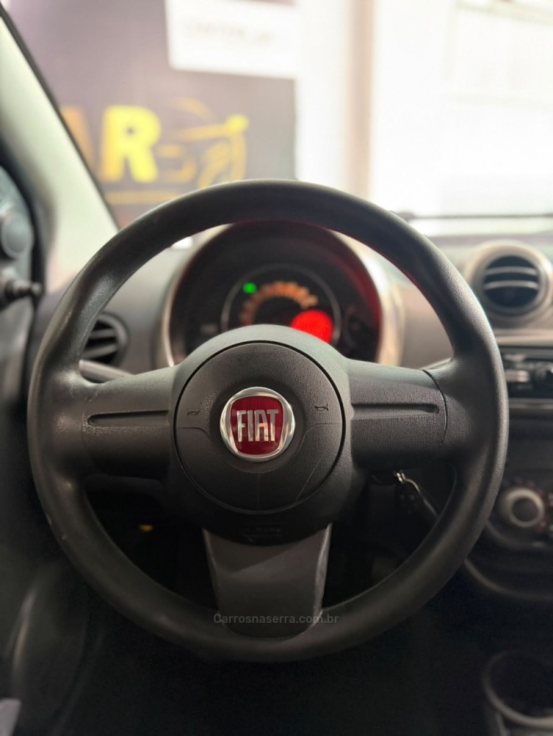 UNO 1.0 EVO VIVACE 8V FLEX 4P MANUAL - 2013 - NOVO HAMBURGO