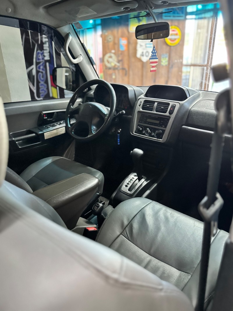PAJERO TR4 2.0 4X4 16V 140CV FLEX 4P AUTOMÁTICO - 2008 - CAXIAS DO SUL