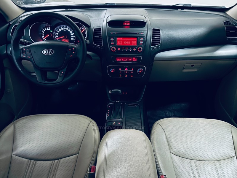 SORENTO 2.4 EX2 4X2 16V GASOLINA 4P AUTOMÁTICO - 2015 - CAXIAS DO SUL