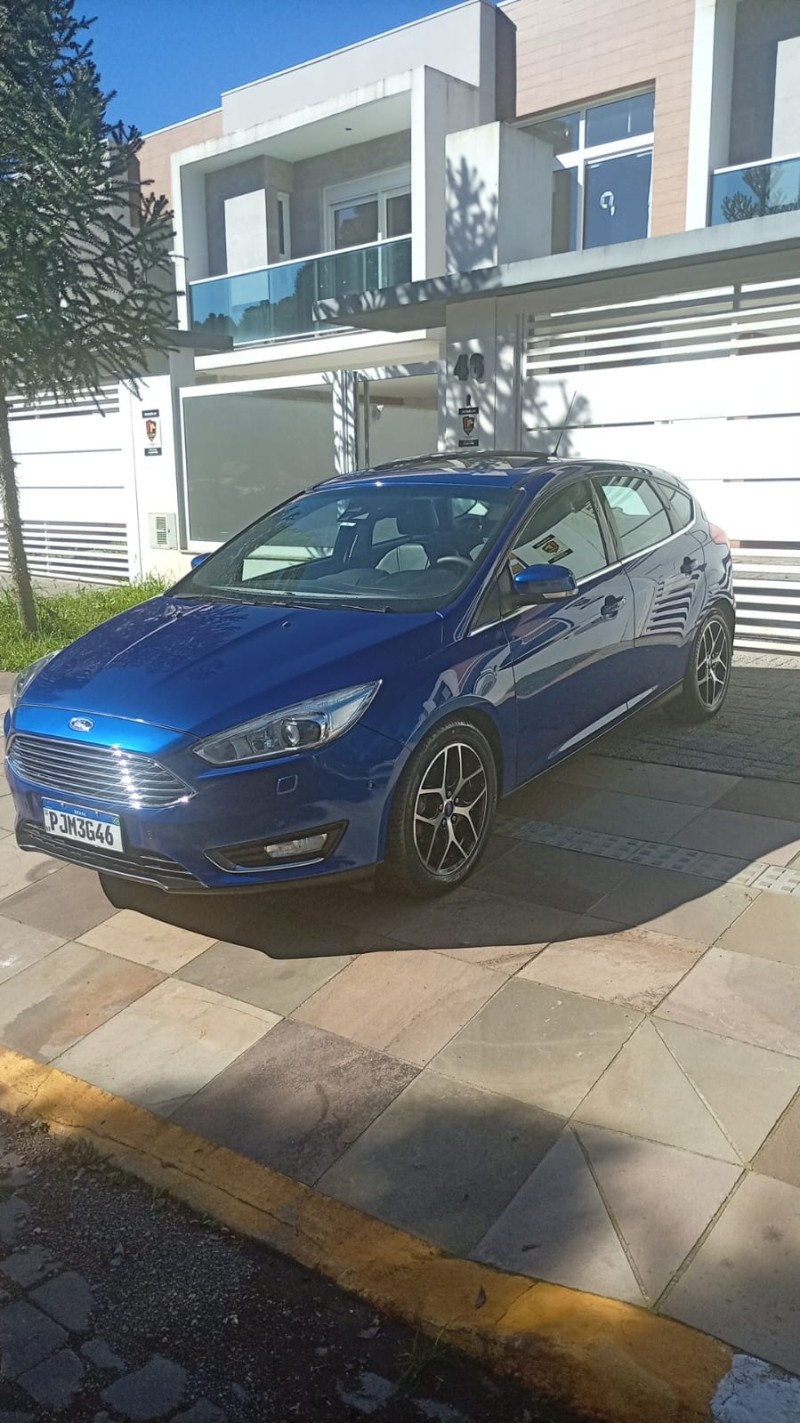 FOCUS 2.0 TITANIUM FASTBACK 16V FLEX 4P AUTOMÁTICO - 2016 - FARROUPILHA
