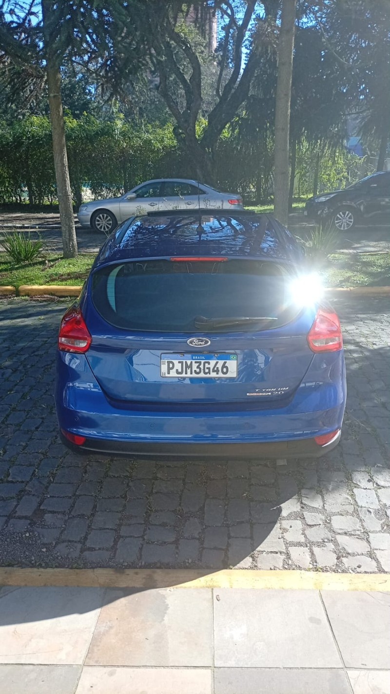 FOCUS 2.0 TITANIUM FASTBACK 16V FLEX 4P AUTOMÁTICO - 2016 - FARROUPILHA