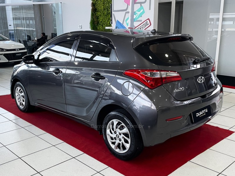 HB20 1.0 COMFORT PLUS 12V FLEX 4P MANUAL - 2014 - PORTO ALEGRE