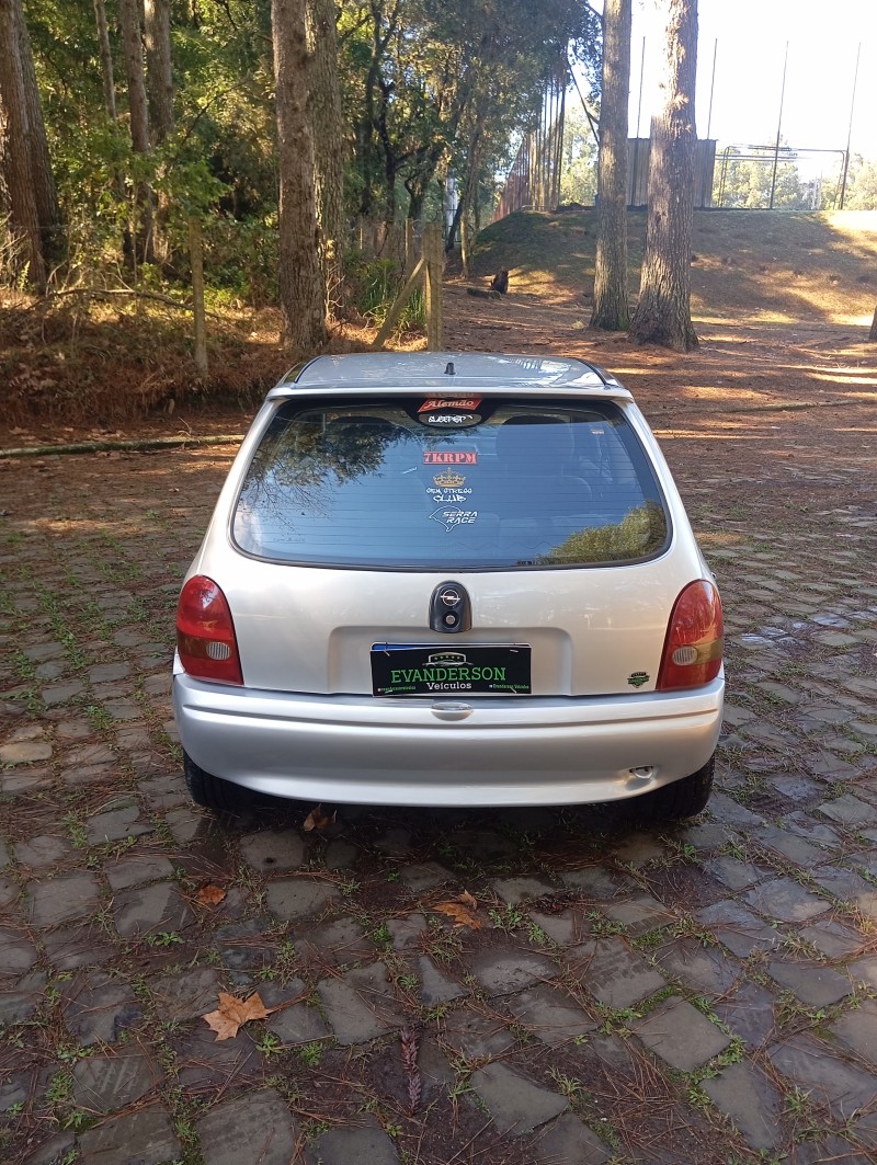 CORSA 1.0 MPFI SUPER 8V GASOLINA 2P MANUAL - 2000 - CAXIAS DO SUL