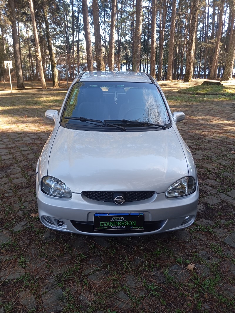 CORSA 1.0 MPFI SUPER 8V GASOLINA 2P MANUAL - 2000 - CAXIAS DO SUL
