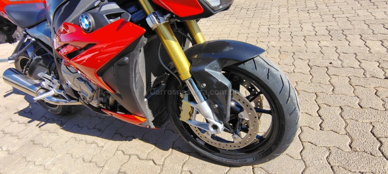 S 1000 R - 2015 - PORTãO