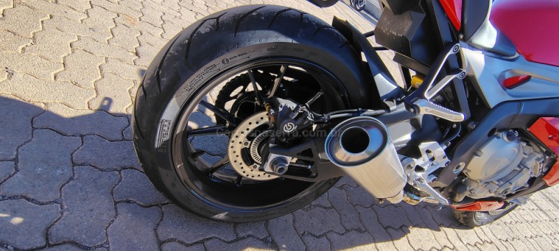 S 1000 R - 2015 - PORTãO