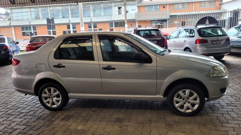 SIENA 1.0 MPI EL 8V FLEX 4P MANUAL - 2014 - GARIBALDI