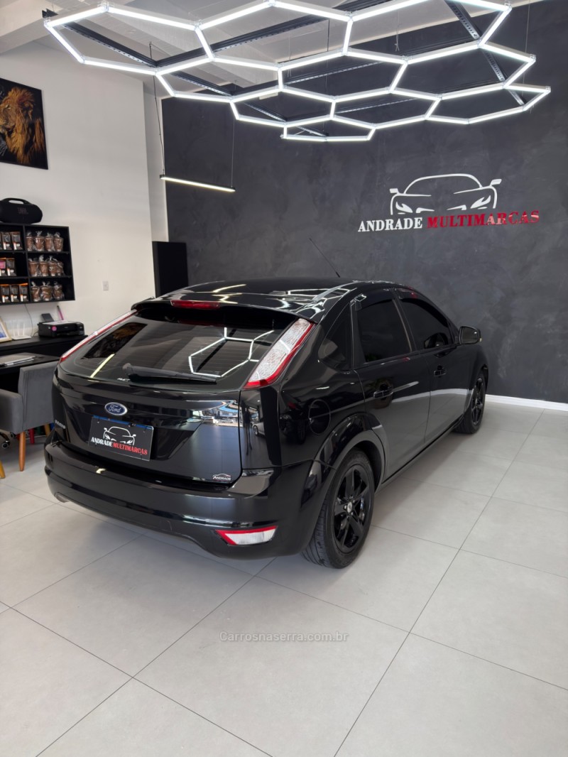 FOCUS 1.6 GLX 8V FLEX 4P MANUAL - 2010 - CAXIAS DO SUL