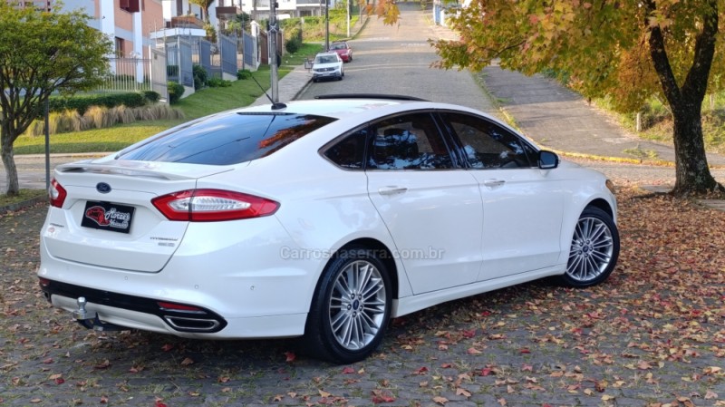 FUSION 2.0 TITANIUM PLUS AWD 16V GASOLINA 4P AUTOMÁTICO - 2014 - CAXIAS DO SUL