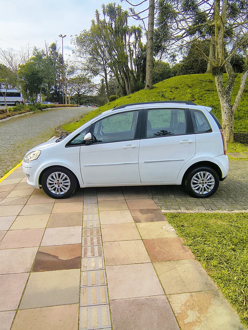 IDEA 1.6 MPI ESSENCE 16V FLEX 4P MANUAL - 2013 - FARROUPILHA