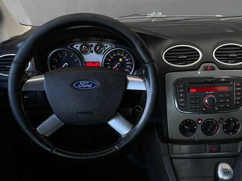 FOCUS 1.6 8V FLEX 4P MANUAL - 2011 - CAXIAS DO SUL
