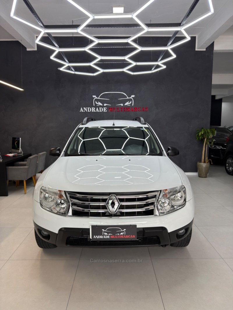 DUSTER 1.6 EXPRESSION 4X2 16V FLEX 4P MANUAL - 2014 - CAXIAS DO SUL