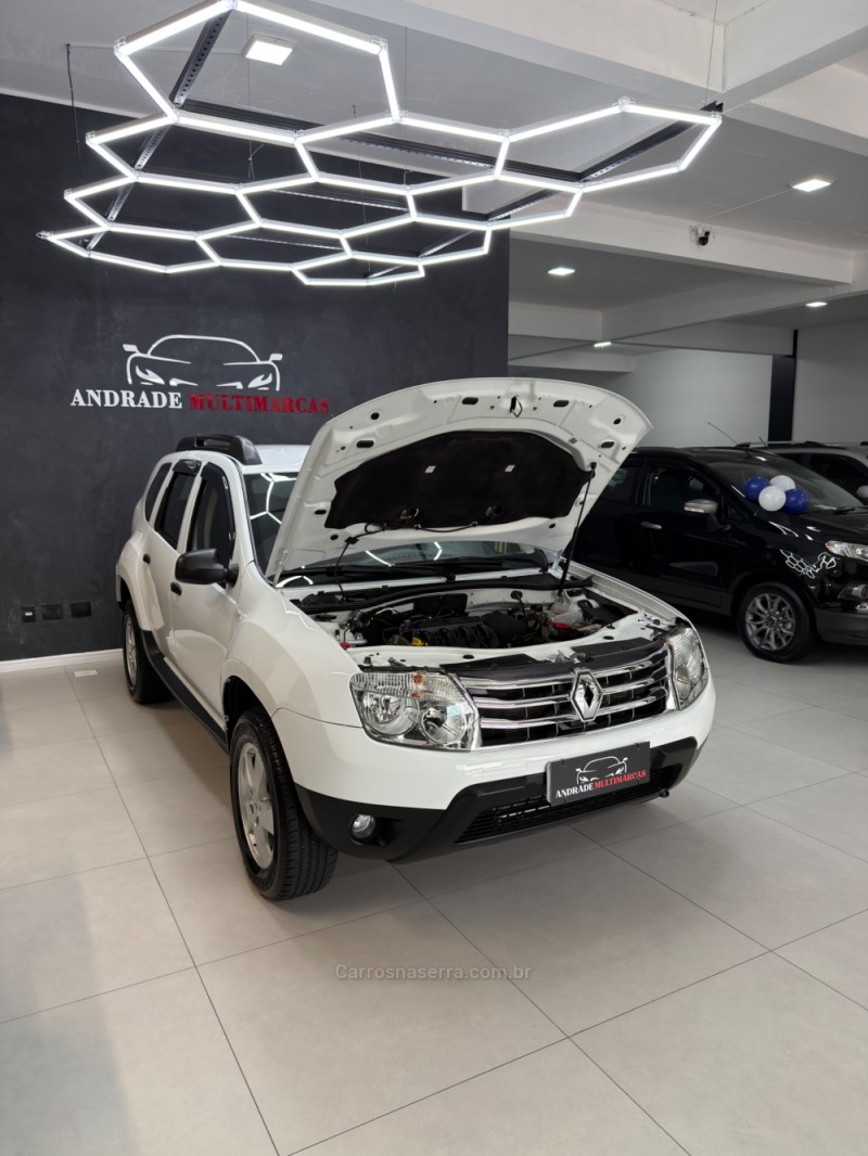 DUSTER 1.6 EXPRESSION 4X2 16V FLEX 4P MANUAL - 2014 - CAXIAS DO SUL